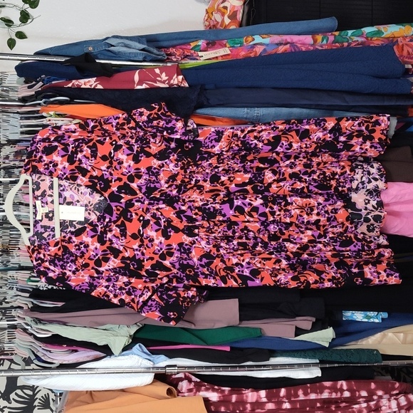 NWT LORALETTE VALENCIA FLORAL HIGH LOW DRESS 💜❤️ - Picture 2 of 7